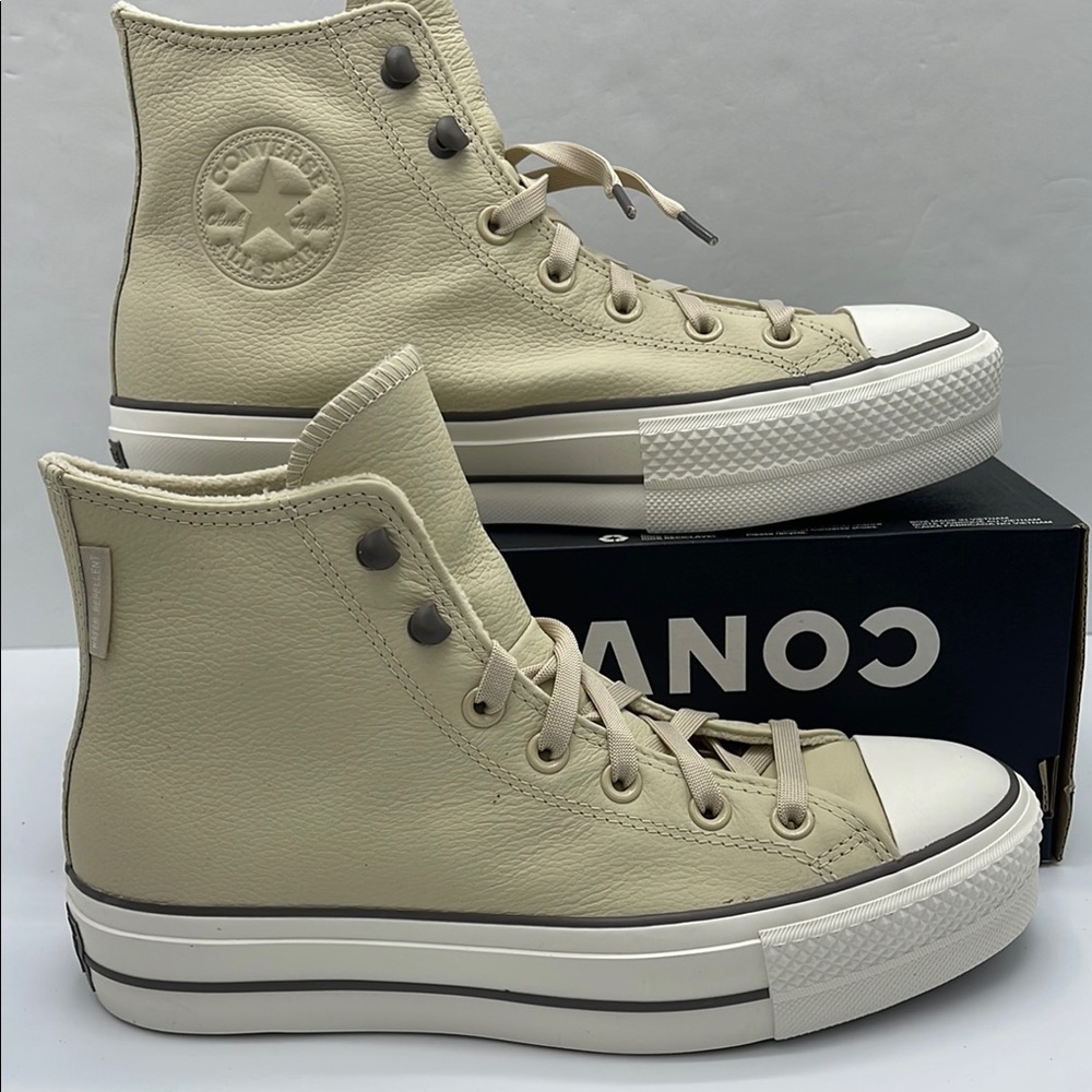 Converse Women's High-Top Platform Sneakers 
CTAS LIFT HI MISO GLAZE/TRUFFLE